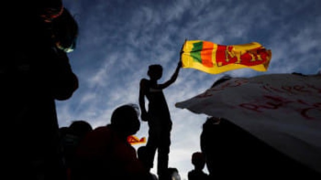 শ্রীলঙ্কায় জরুরি অবস্থা ঘোষণা