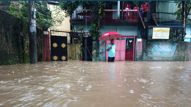 টানা বৃষ্টিতে সিলেটে জলাবদ্ধতা, চরম ভোগান্তিতে নগরবাসী