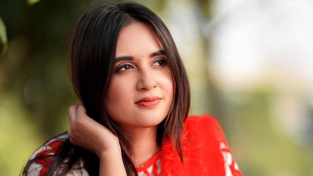 বাংলাদেশের সিনেমার ইতিহাসে এমন মেকআপ আগে দেখা যায়নি