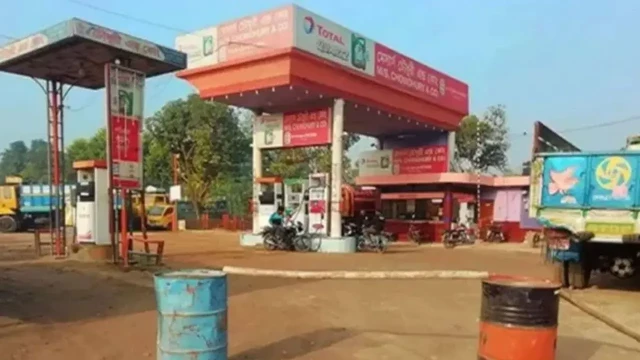 জ্বালানি খাতে নজরদারি বাড়াতে সব পেট্রোল পাম্পে ট্যাগ অফিসার নিয়োগের সিদ্ধান্ত