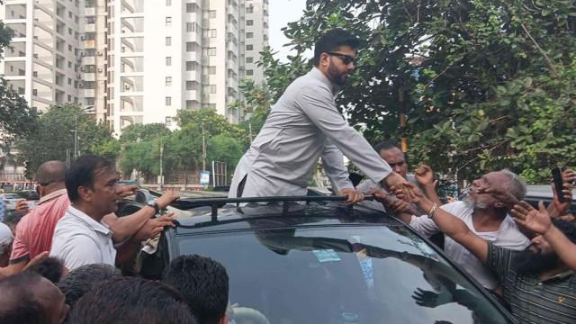 আন্দোলন স্থগিতের ঘোষণা ইশরাক হোসেনের, ৪৮ ঘণ্টার আলটিমেটাম সরকারকে