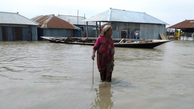 ভারী বর্ষণে বন্যা পরিস্থিতি বিস্তারের আশঙ্কা, নতুন চার জেলায় ঝুঁকি