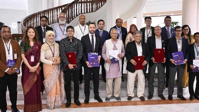 শ্রমজীবী মানুষের অধিকার আদায়ে স্মরণীয় দিন: প্রধান উপদেষ্টা