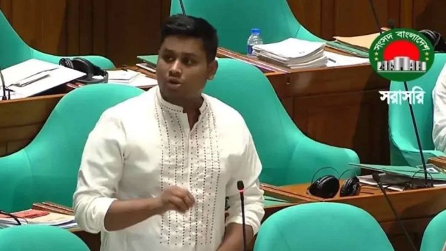 ট্যাক্সমুক্ত গাড়ি নয়, এমপিদের জন্য সরকারি ব্যবহারের গাড়ির প্রস্তাব হাসনাতের