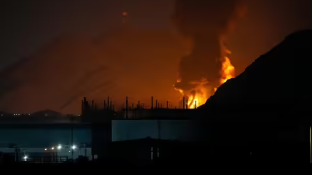 ইসরাইলের প্রতিরক্ষা সদরদপ্তর ও ড্রোন ঘাঁটিতে হিজবুল্লাহর বড় হামলা