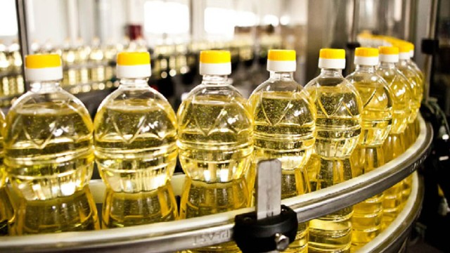 আজ থেকে বাড়তি দামে ভোজ্যতেল বিক্রি