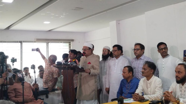 রাজনৈতিক দল নিষিদ্ধ করে সব সমস্যার সমাধান সম্ভব নয়: গয়েশ্বর