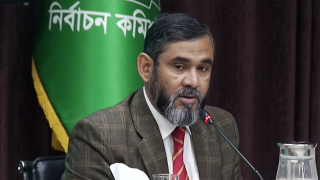 ইসির সানাউল্লাহ: অনলাইনে নির্বাচন ও গণভোট প্রচারণা সম্ভব, আচরণবিধি ভঙ্গ হবে না