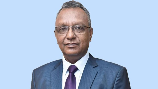 স্ত্রীসহ সাবেক বিএফআইইউ প্রধান শাহীনুল ইসলামের দেশত্যাগে নিষেধাজ্ঞা