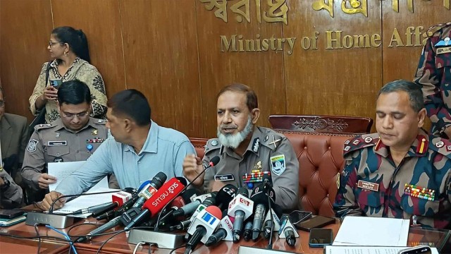 হাদির হত্যাকারী সম্পর্কে এখনো সুনির্দিষ্ট তথ্য নেই: অতিরিক্ত আইজিপি