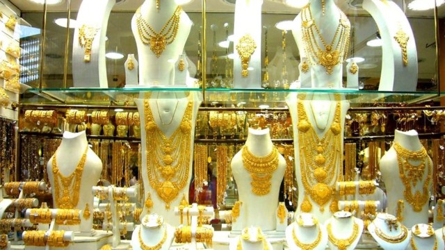 ফের বাড়ল স্বর্ণের দাম, ভরি এখন ২ লাখ ১৬ হাজার টাকা ছাড়াল