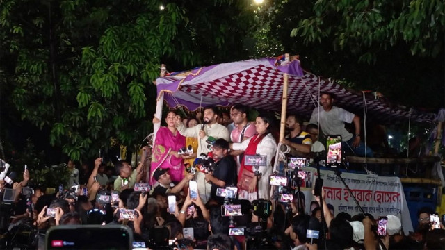 “উপদেষ্টা আসিফ ও মাহফুজকে পদত্যাগ করতে হবে”— ইশরাক হোসেন