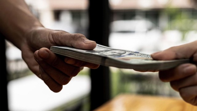 ভালো কাজের জন্য চাঁদাবাজি: ইসলাম কী বলে?