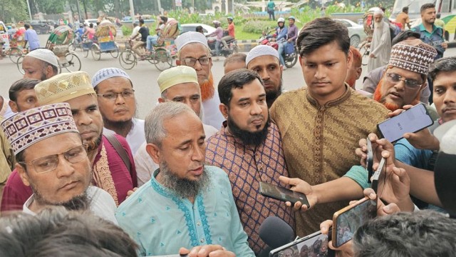 ইবতেদায়ী শিক্ষকদের নতুন কর্মসূচি ঘোষণা, শিক্ষা উপদেষ্টার পদত্যাগ দাবি