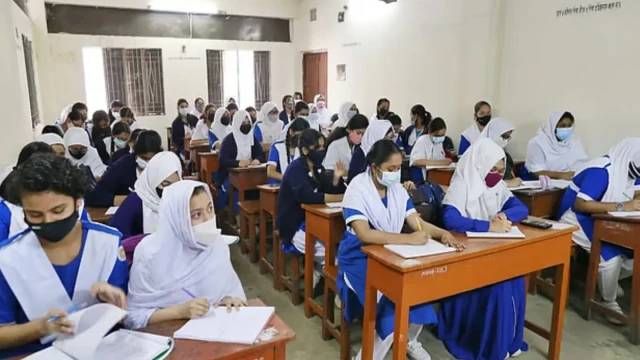 এবারও বছরের শুরুতে সব বই পাচ্ছে না শিক্ষার্থীরা