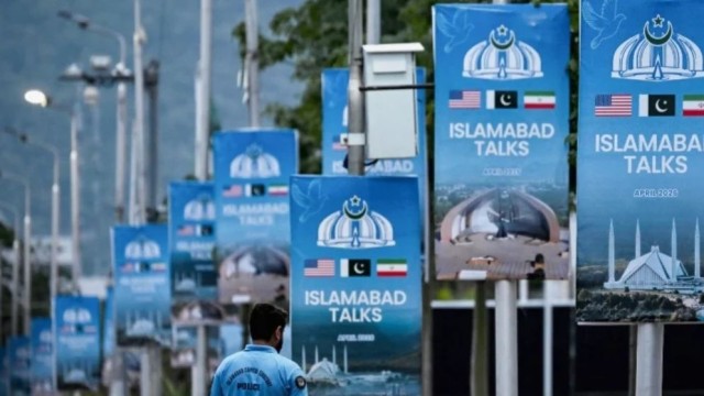 ইসলামাবাদে পৌঁছেছে মার্কিন প্রতিনিধিদল, ইরানের সঙ্গে নতুন দফার সংলাপের প্রস্তুতি